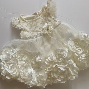 White baby girl Nannette dress